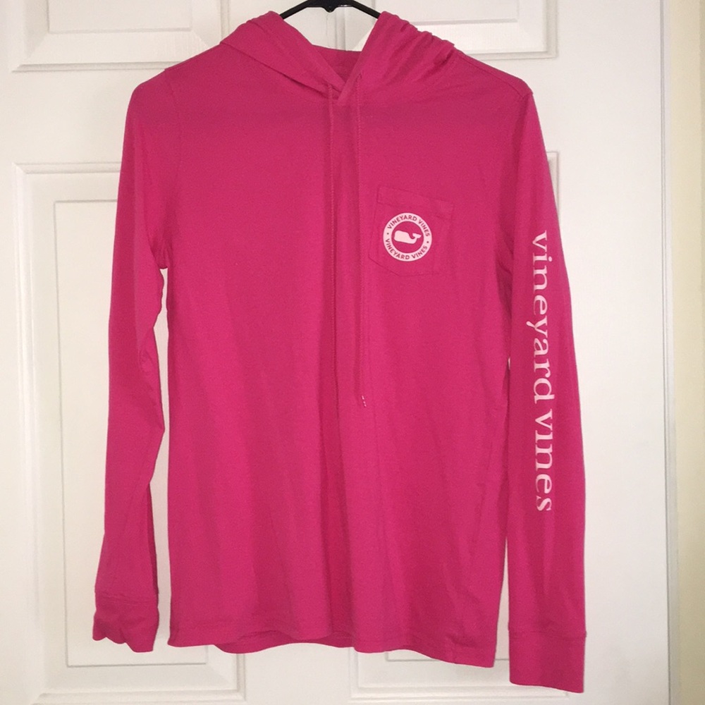 NWOT Long Sleeve Hooded Vineyard Vines Pocket Tee